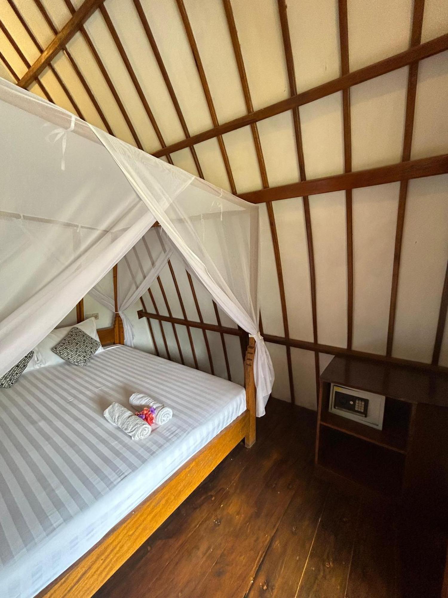 We'Be Cottages Gili Meno Luaran gambar