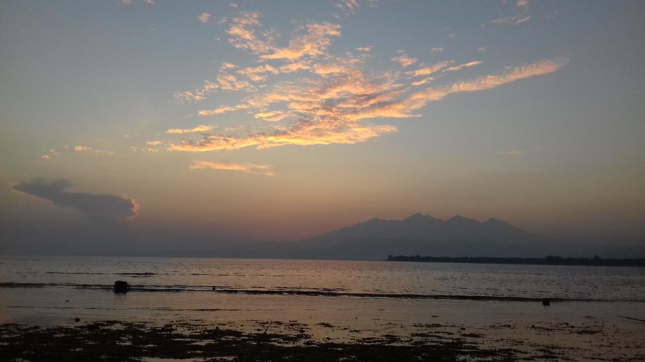 We'Be Cottages Gili Meno Luaran gambar